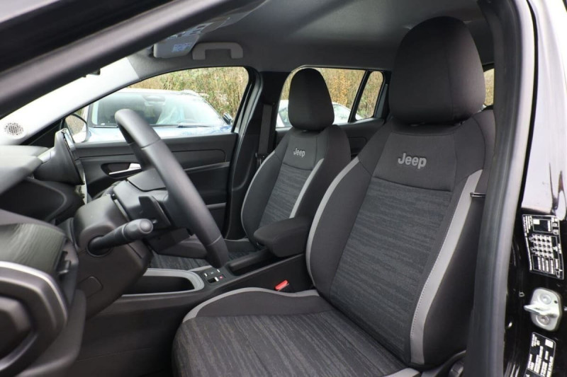 JEEP AVENGER 1.2 HYBRID 110 DTC LONGITUDE