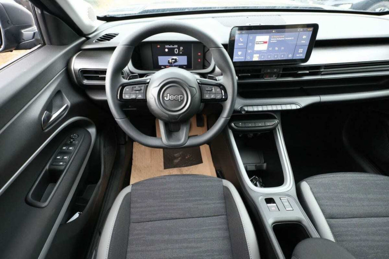 JEEP AVENGER 1.2 HYBRID 110 DTC LONGITUDE