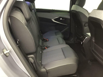 PEUGEOT 5008 GT 1.2 HYBRID 145