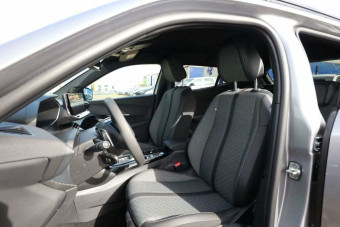 PEUGEOT 2008 HYBRID 145 E-DCS6 ALLURE