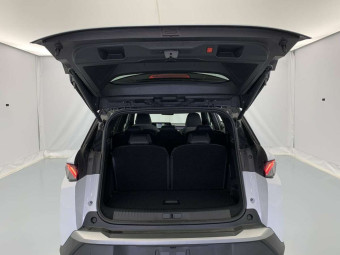 PEUGEOT 5008 HYBRID 145 E-DCS6 GT
