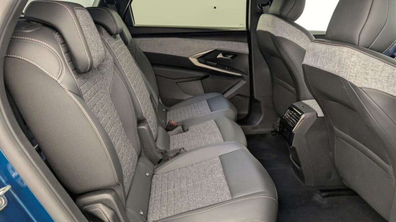 PEUGEOT 5008 HYBRID 145 CH E-DCS6 ALLURE