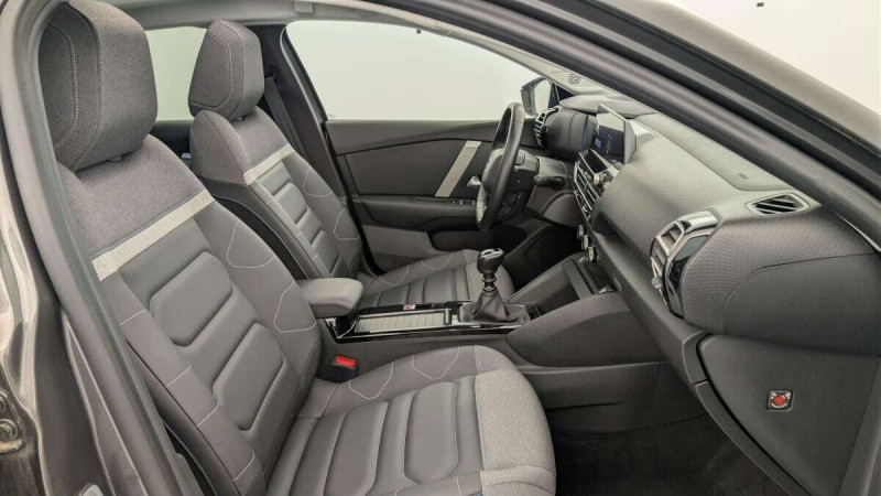 CITROEN C4 PURETECH 130 SHINE