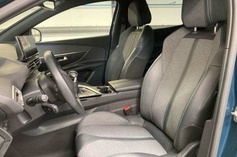 PEUGEOT 3008 PURETECH 130CH ALLURE PACK