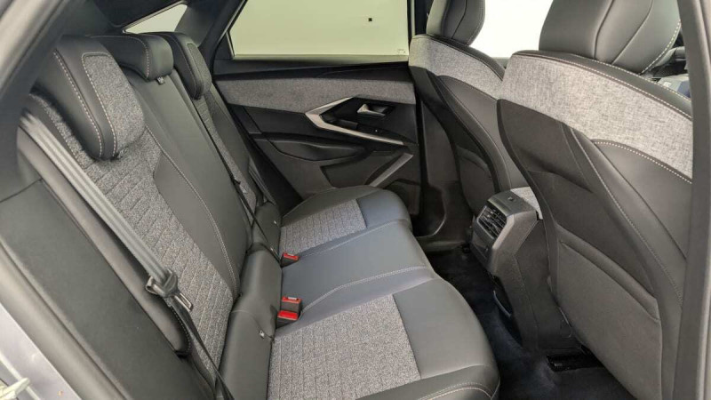PEUGEOT 3008 HYBRID 145 E-DCS6 ALLURE