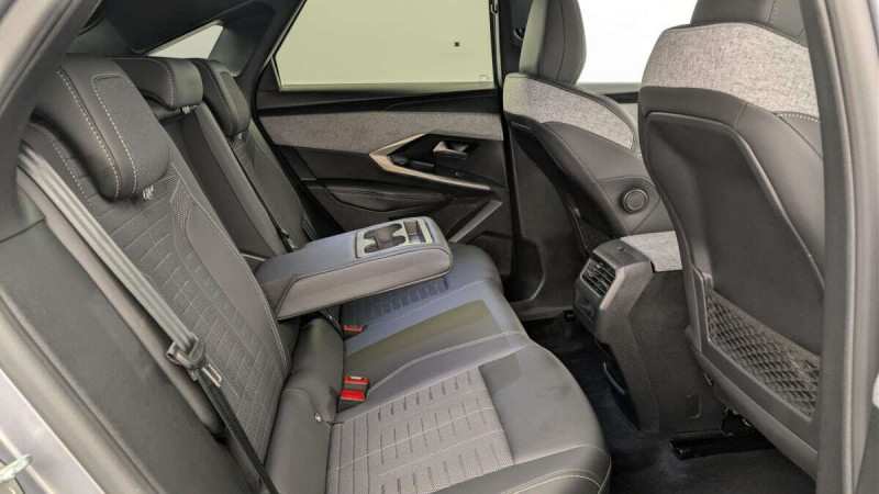 PEUGEOT 3008 HYBRID 145 E-DCS6 GT