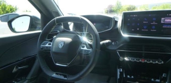 PEUGEOT 2008 HYBRID 145 E-DCS6 GT