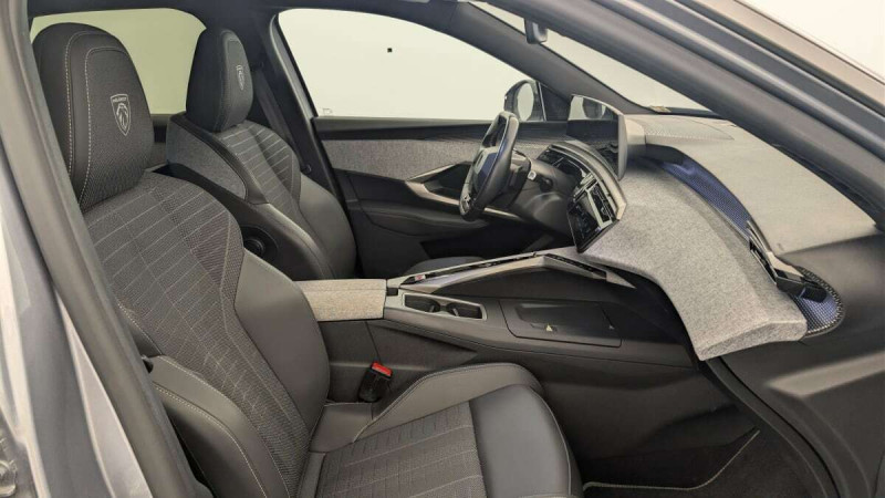 PEUGEOT 3008 HYBRID 145 E-DCS6 GT