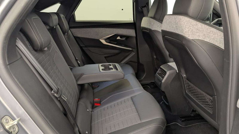 PEUGEOT 3008 HYBRID 145 E-DCS6 GT