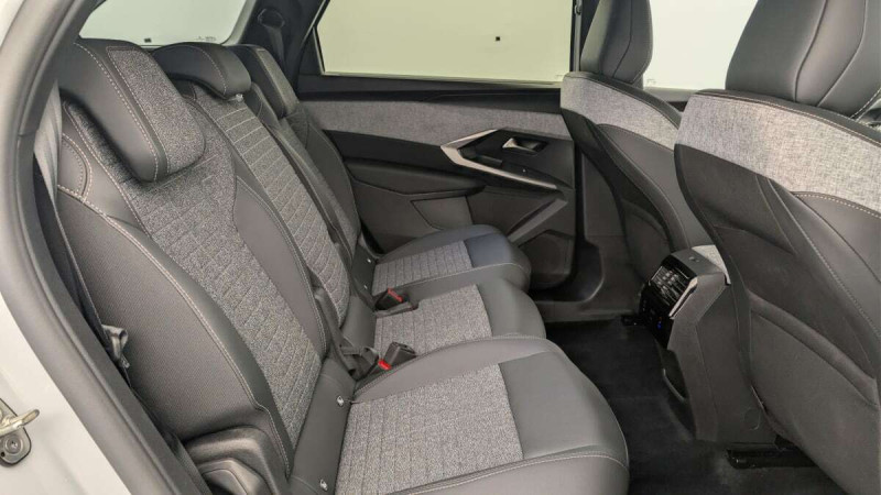 PEUGEOT 5008 HYBRID 145 CH E-DCS6 ALLURE