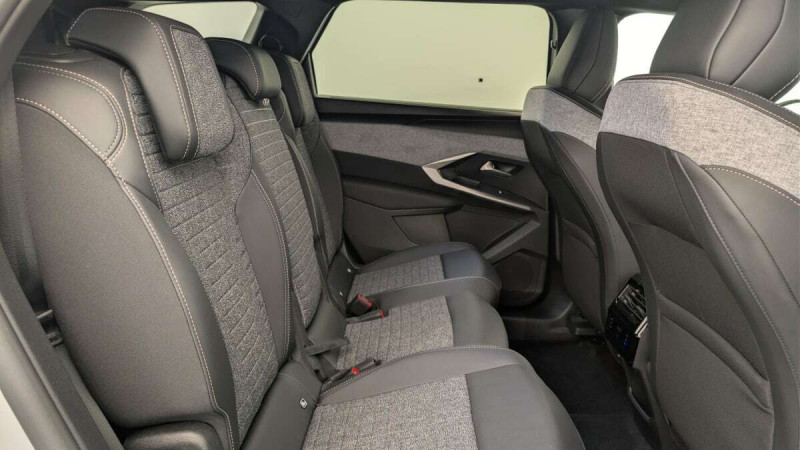 PEUGEOT 5008 HYBRID 145 CH E-DCS6 ALLURE