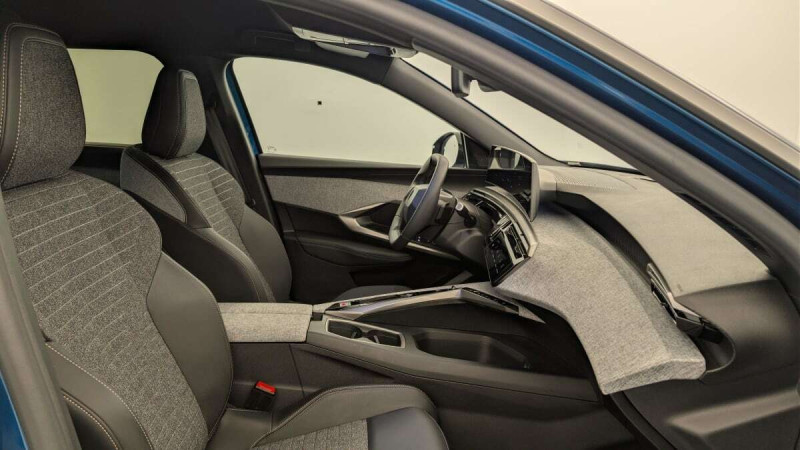 PEUGEOT 5008 HYBRID 145 CH E-DCS6 ALLURE