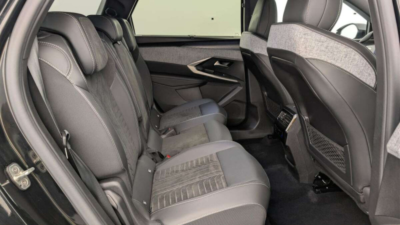 PEUGEOT 5008 HYBRID 145CH E-DCS6 GT