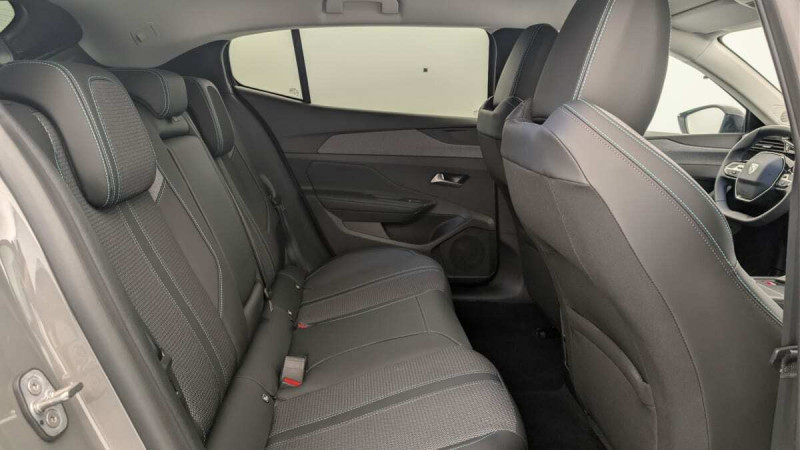 PEUGEOT 408 HYBRID 145 E-DCS6 ALLURE