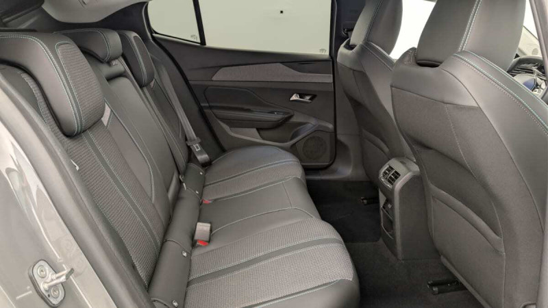 PEUGEOT 408 HYBRID 145 E-DCS6 ALLURE
