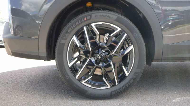 PEUGEOT 5008 HYBRID 145CH E-DCS6 GT