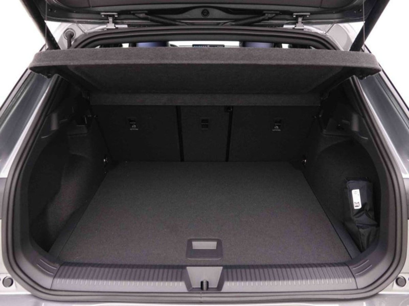 VOLKSWAGEN T-ROC 1.5 ETSI 150 DSG R-LINE