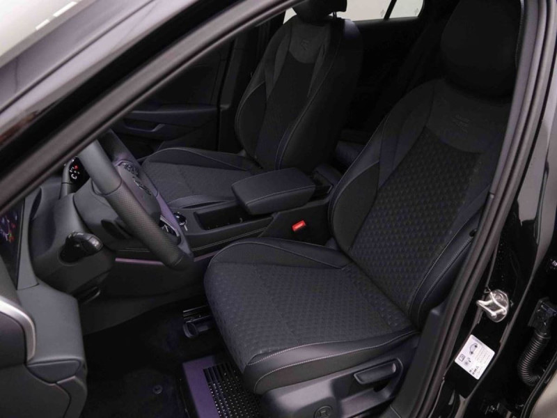 VOLKSWAGEN T-ROC 1.5 ETSI 150 DSG R-LINE