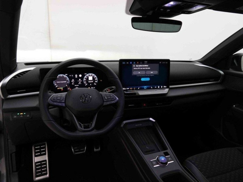 VOLKSWAGEN T-ROC 1.5 ETSI 150 DSG R-LINE