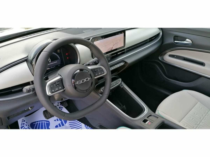 FIAT FIAT 600 1.2 HYBRID 145 DCT LA PRIMA