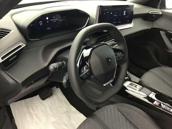 PEUGEOT 2008 HYBRID 145 ALLURE 1.2 HYBRID 136