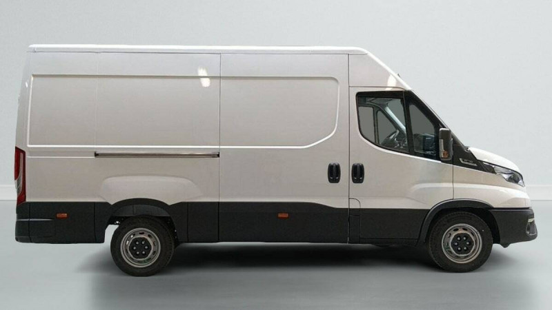 IVECO DAILY 35S16 2.3 V12 HI-MATIC 156CV