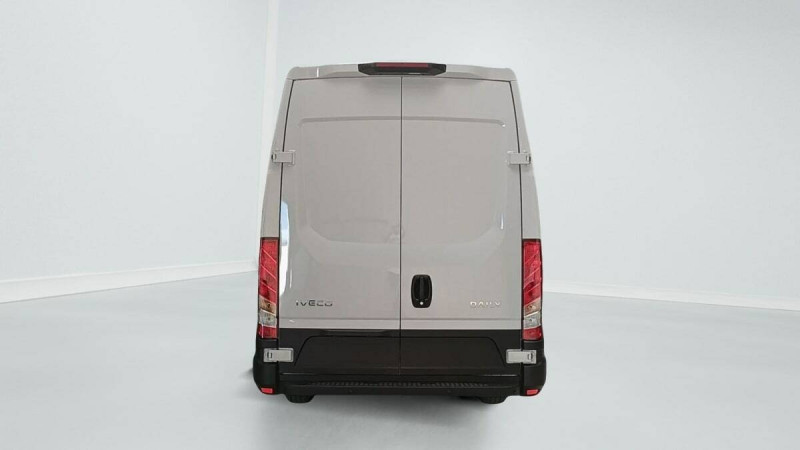 IVECO DAILY 35S18 3.0 V16 H2 180CV