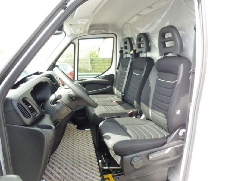 IVECO DAILY 35S18 3.0 V16 HI-MATIC H2 180CV