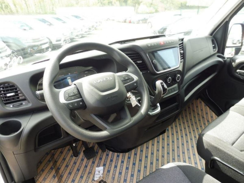 IVECO DAILY 35S18 3.0 V16 HI-MATIC H2 180CV