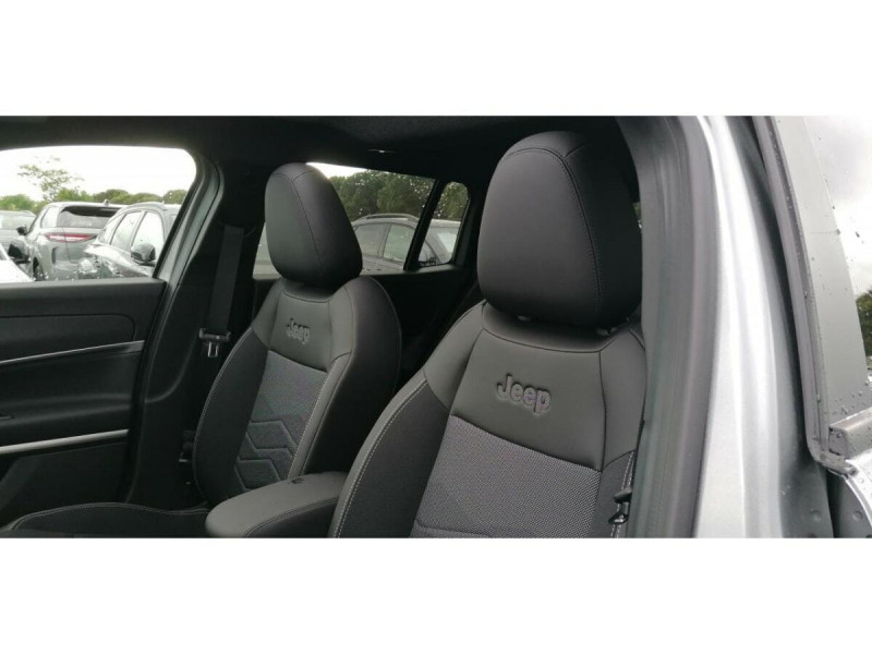 JEEP AVENGER 1.2 T3 E-HYBRID 110 BVR SUMMIT