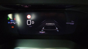 PEUGEOT 2008 HYBRID 145 E-DCS6 GT