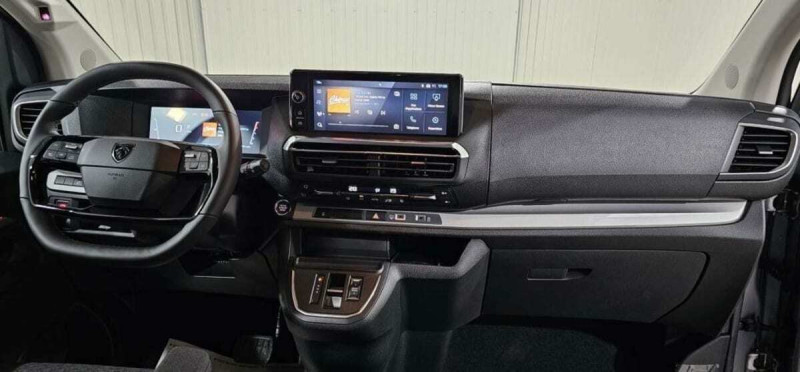PEUGEOT TRAVELLER TRAVELLER M DIESEL 180 CH AUTOMATIQUE BUSINESS