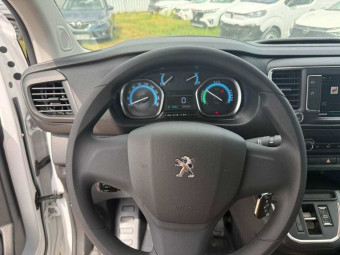 PEUGEOT EXPERT 75KWH L2 136 11KW