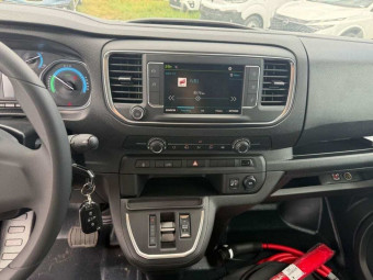 PEUGEOT EXPERT 75KWH L2 136 11KW