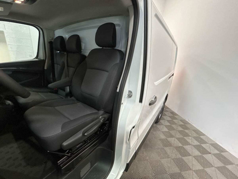RENAULT TRAFIC FOURGON TRAFIC FG BLUE DCI 130 L1H1 2T8 GSR2 ADVANCE