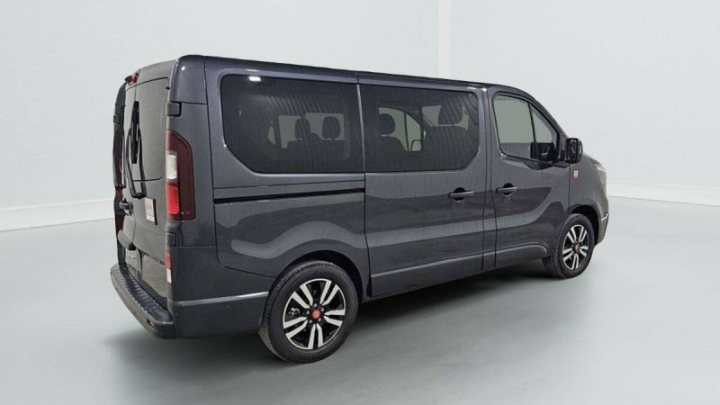 RENAULT TRAFIC TRAFIC BLUE DCI 170 AUTO TECHNO