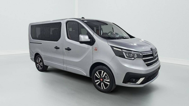 RENAULT TRAFIC TRAFIC BLUE DCI 170 AUTO TECHNO