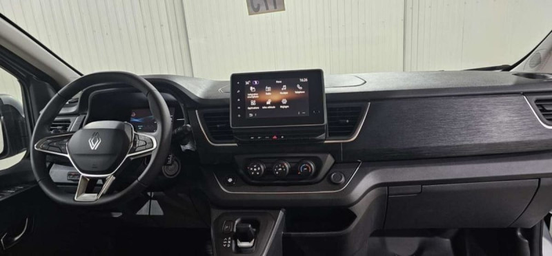 RENAULT TRAFIC TRAFIC BLUE DCI 170 AUTO TECHNO