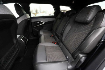 PEUGEOT 5008 HYBRID 145CH E-DCS6 GT