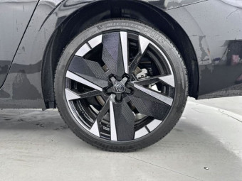 PEUGEOT 308 SW HYBRID 145 E-DCS6 GT