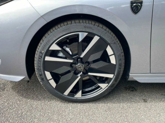 PEUGEOT 308 308 1.2 HYBRID 145CH E-DCS6 GT