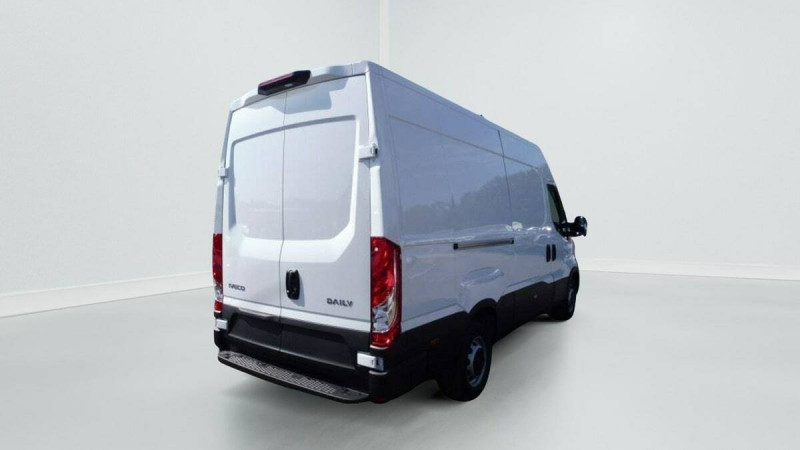 IVECO DAILY 35S16 2.3 V12 HI-MATIC 156CV