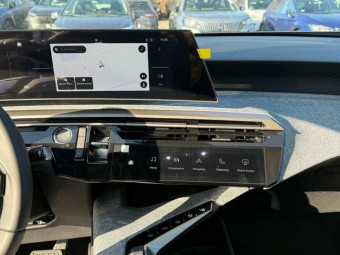 PEUGEOT 3008 HYBRID 145 ALLURE