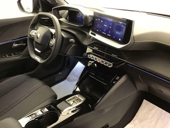 PEUGEOT 2008 HYBRID 145 GT 1.2 HYBRID