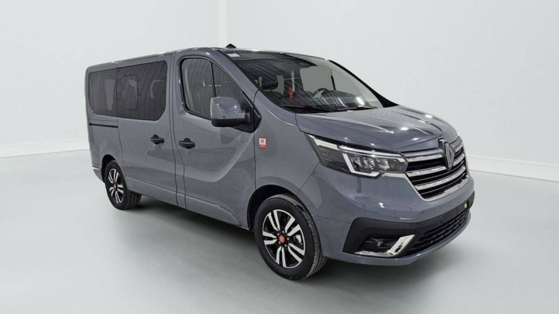 RENAULT TRAFIC TRAFIC BLUE DCI 170 AUTO TECHNO