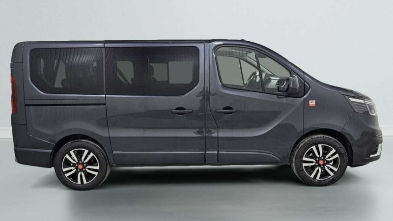 RENAULT TRAFIC TRAFIC BLUE DCI 170 AUTO TECHNO