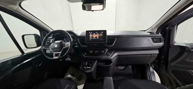 RENAULT TRAFIC TRAFIC BLUE DCI 170 AUTO TECHNO