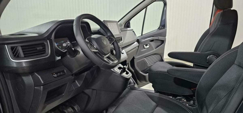 RENAULT TRAFIC TRAFIC BLUE DCI 170 AUTO TECHNO