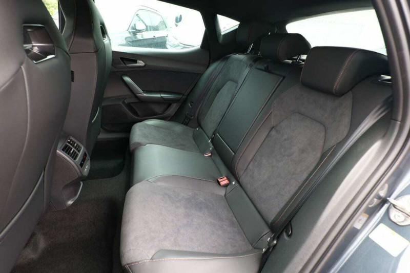 CUPRA LEON 1.5 ETSI HYBRID 150 CH DSG7 V