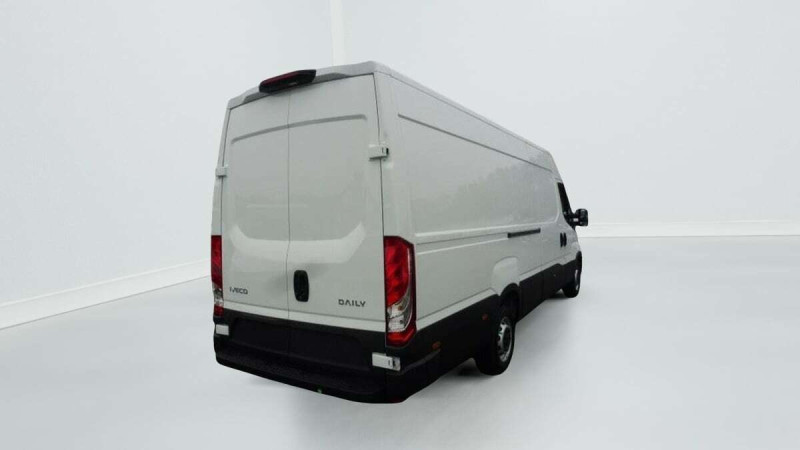 IVECO DAILY 35S18 3.0 V16 HI-MATIC H2 180CV